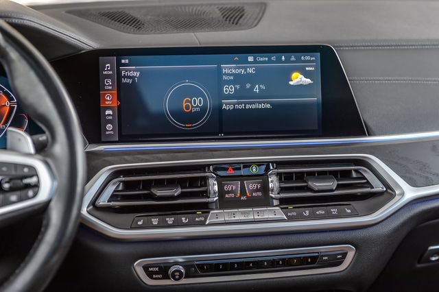 Used 2022 BMW X7 xDrive40i w/ M Sport Package AWD/4WD image 30