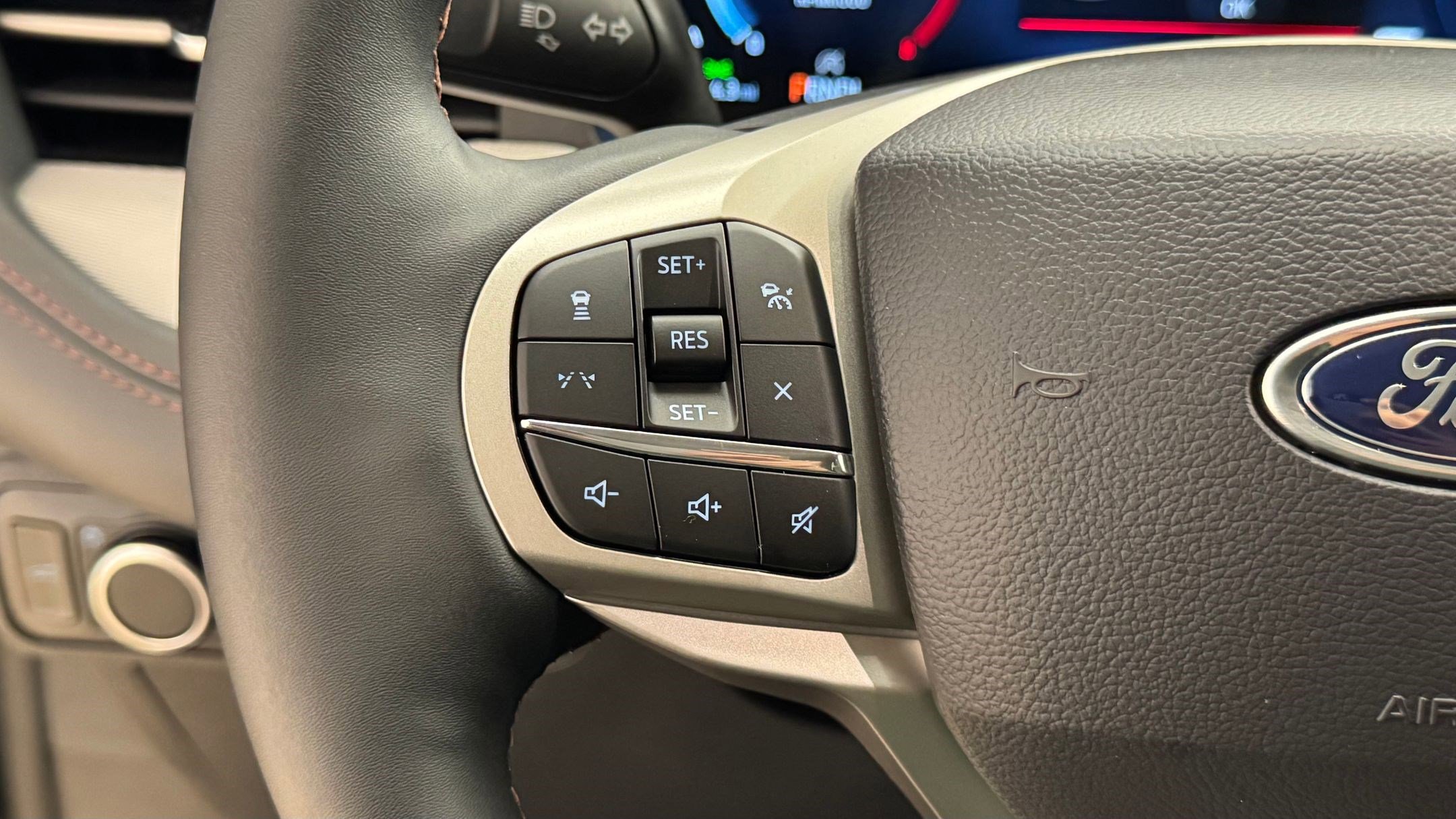 New 2026 Ford Explorer Active image 34