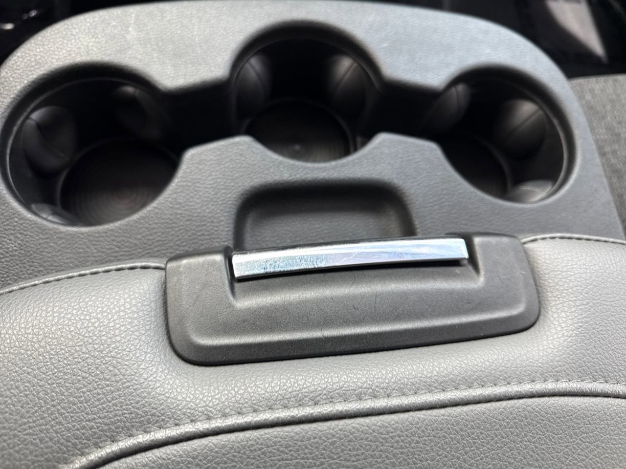 Used 2019 RAM 1500 Classic SLT w/ Luxury Group image 22