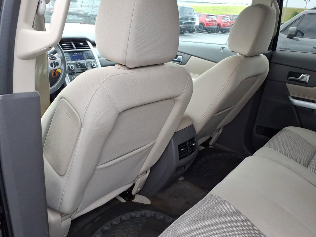 Used 2013 Ford Edge SEL FWD image 11