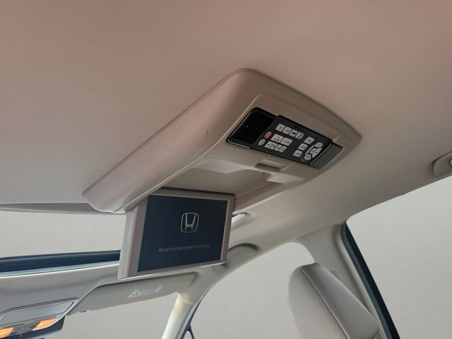 Used 2016 Honda Pilot Touring image 13