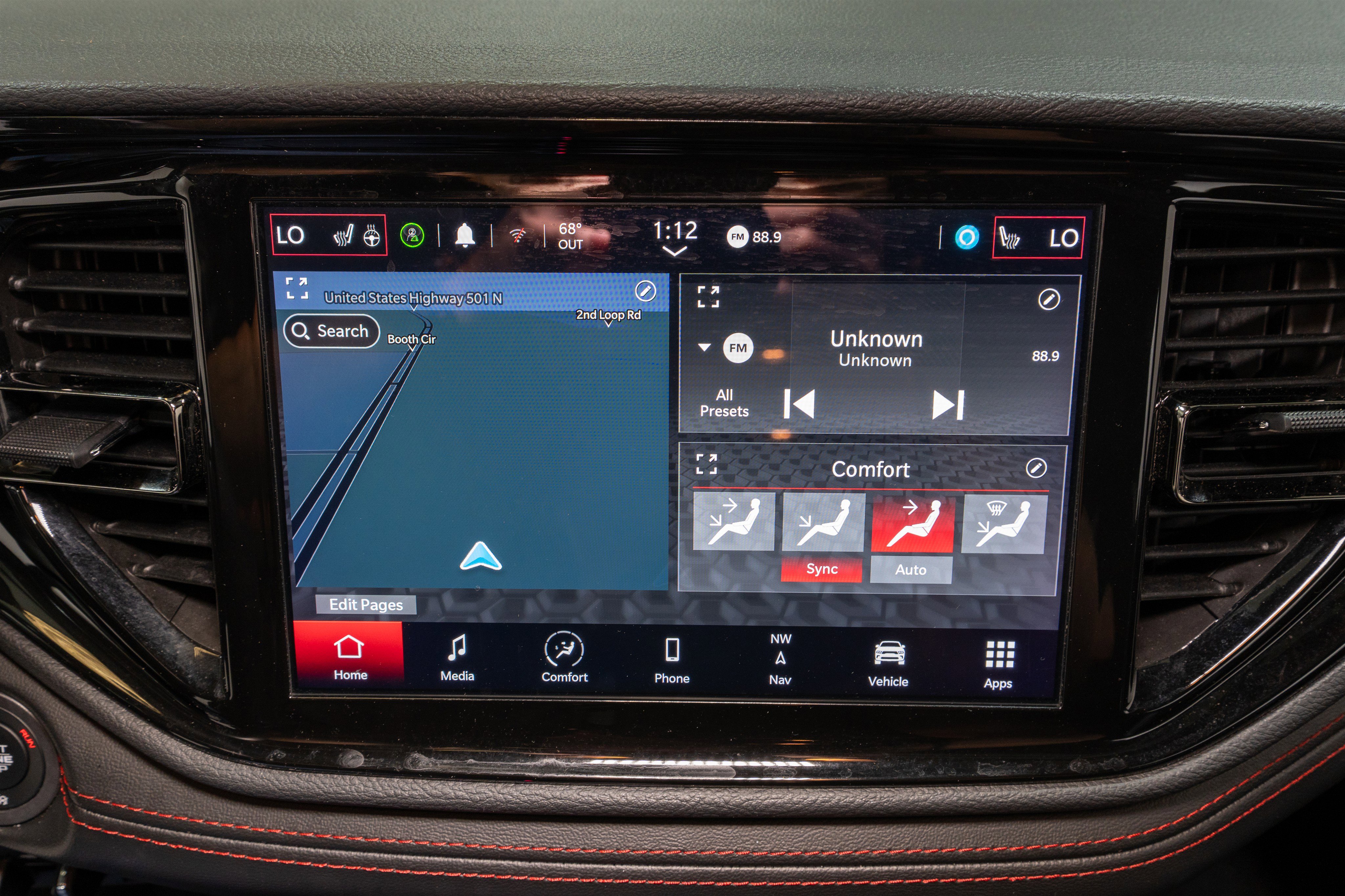 Used 2024 Dodge Durango GT image 18