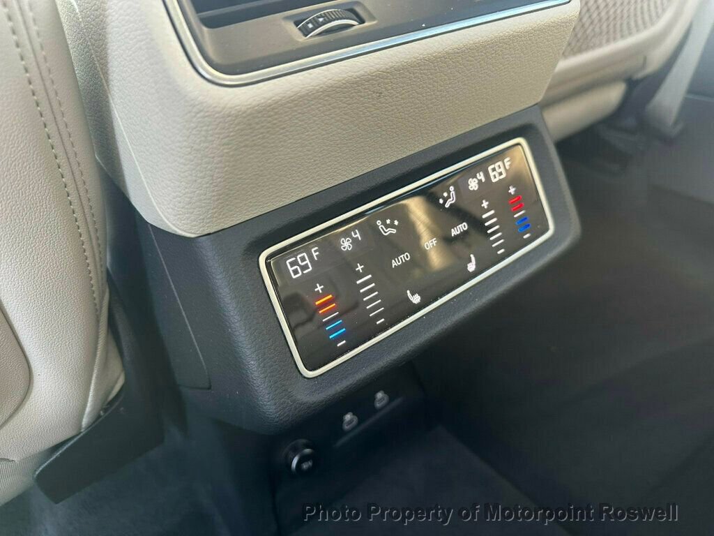 Used 2024 Audi Q8 e-tron Premium Plus AWD/4WD image 24