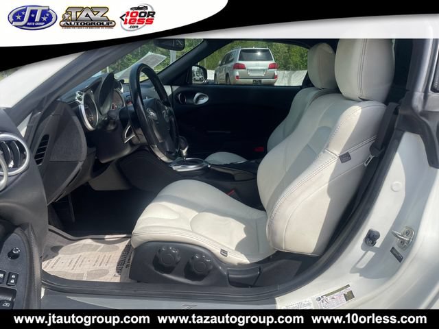 Used 2013 Nissan 370Z Roadster RWD image 9