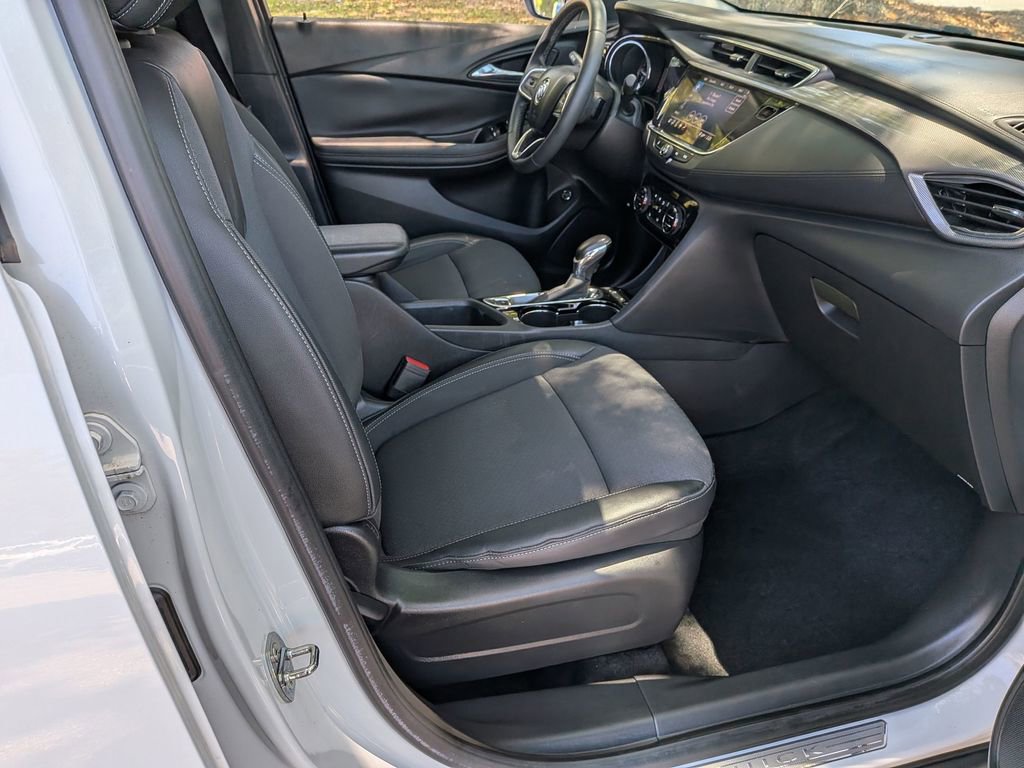 Used 2022 Buick Encore GX Select FWD image 27
