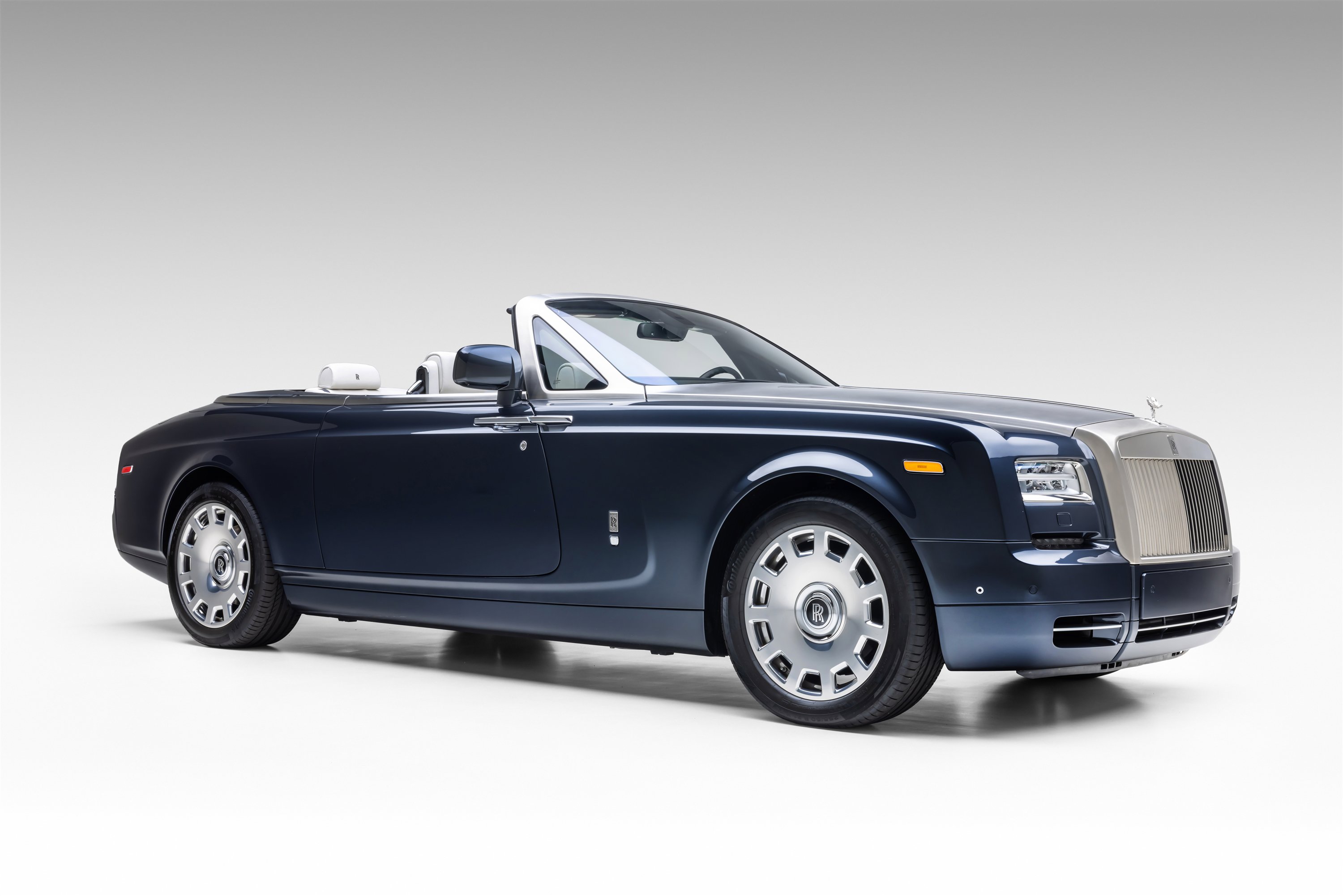 Used 2013 Rolls-Royce Phantom Drophead Coupe image 4