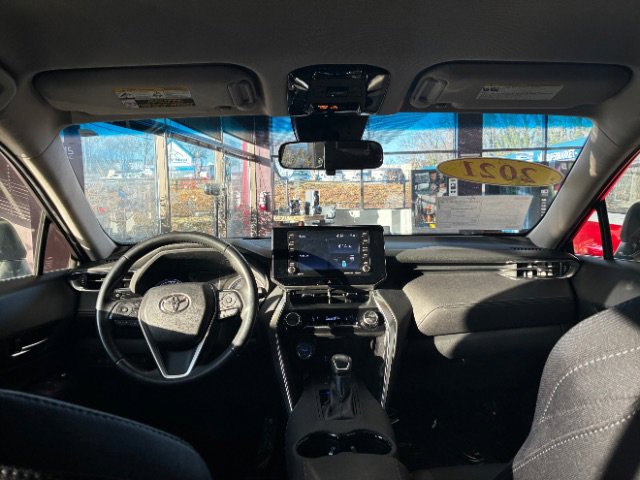 Used 2021 Toyota Venza LE w/ Carpet Mat Package (TMS) image 28
