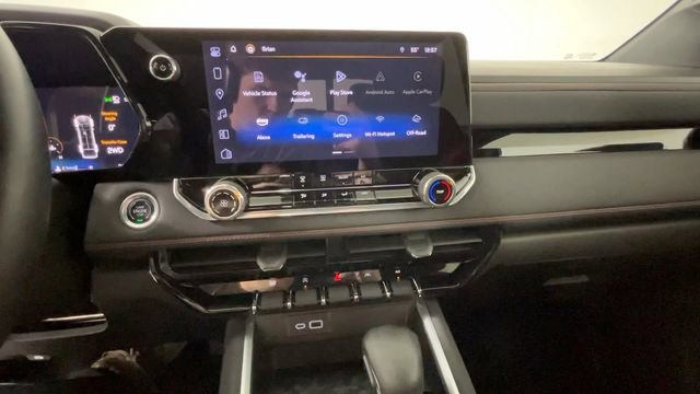Used 2024 Chevrolet Colorado Z71 w/ Advanced Trailering Package AWD/4WD image 30