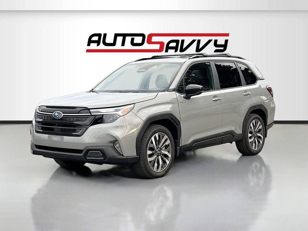 Used 2025 Subaru Forester Touring w/ Touring Package image 3