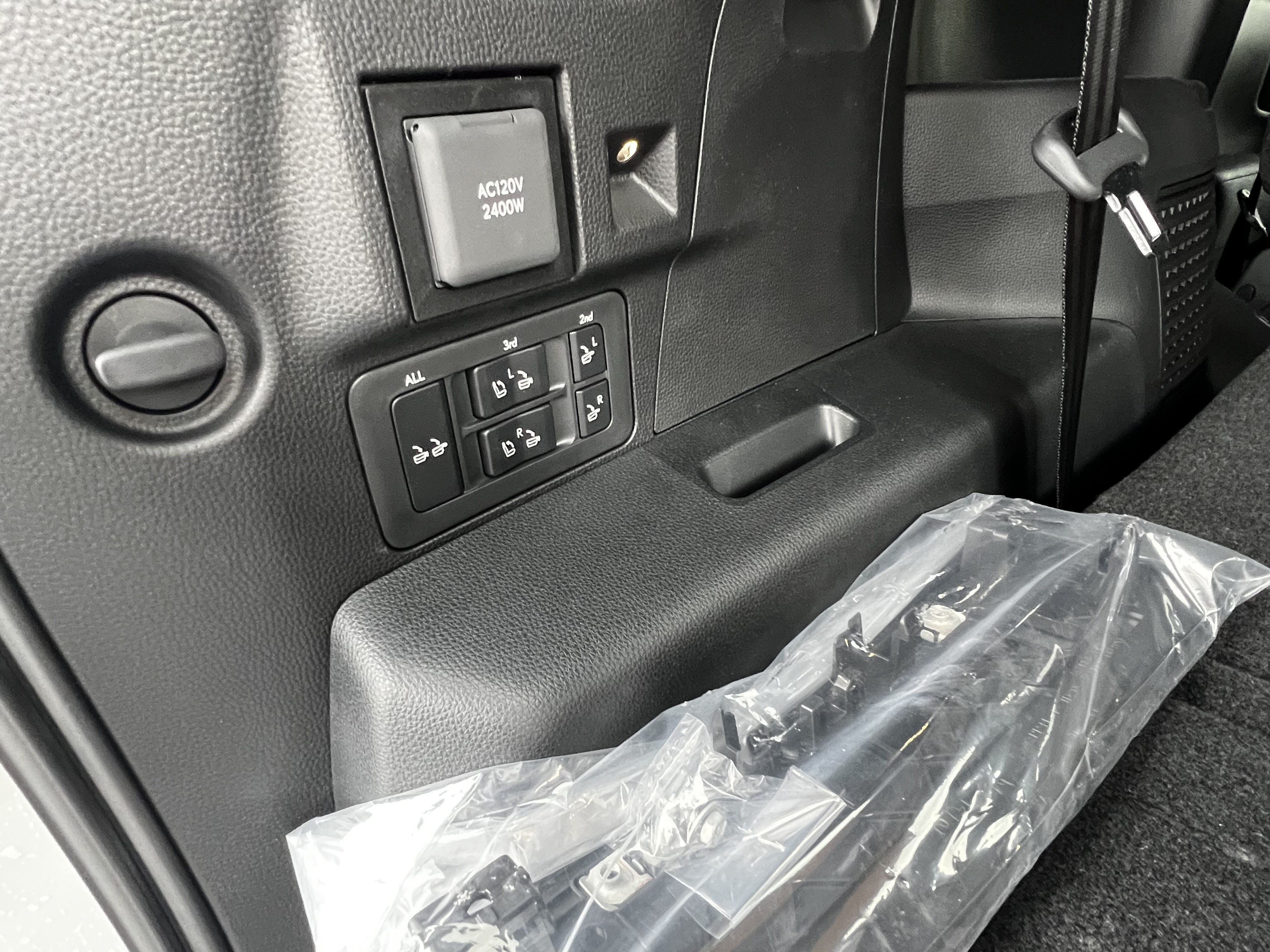 New 2026 Lexus LX 700h Luxury AWD/4WD image 36