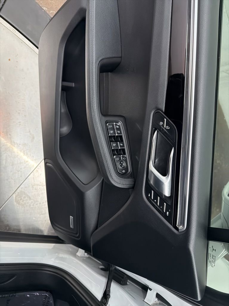 Used 2022 Porsche Macan image 17