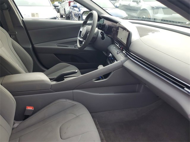 Used 2024 Hyundai Elantra SEL image 33