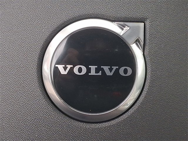 New 2026 Volvo XC90 B6 Plus w/ Protection Package Premier image 12