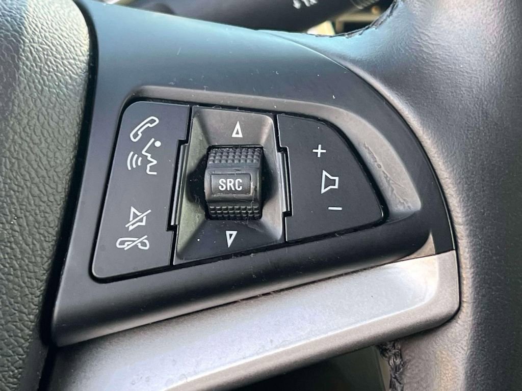Used 2019 Chevrolet Trax LT w/ LT Convenience Package FWD image 24