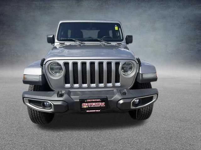 Used 2018 Jeep Wrangler Unlimited Sahara AWD/4WD image 3