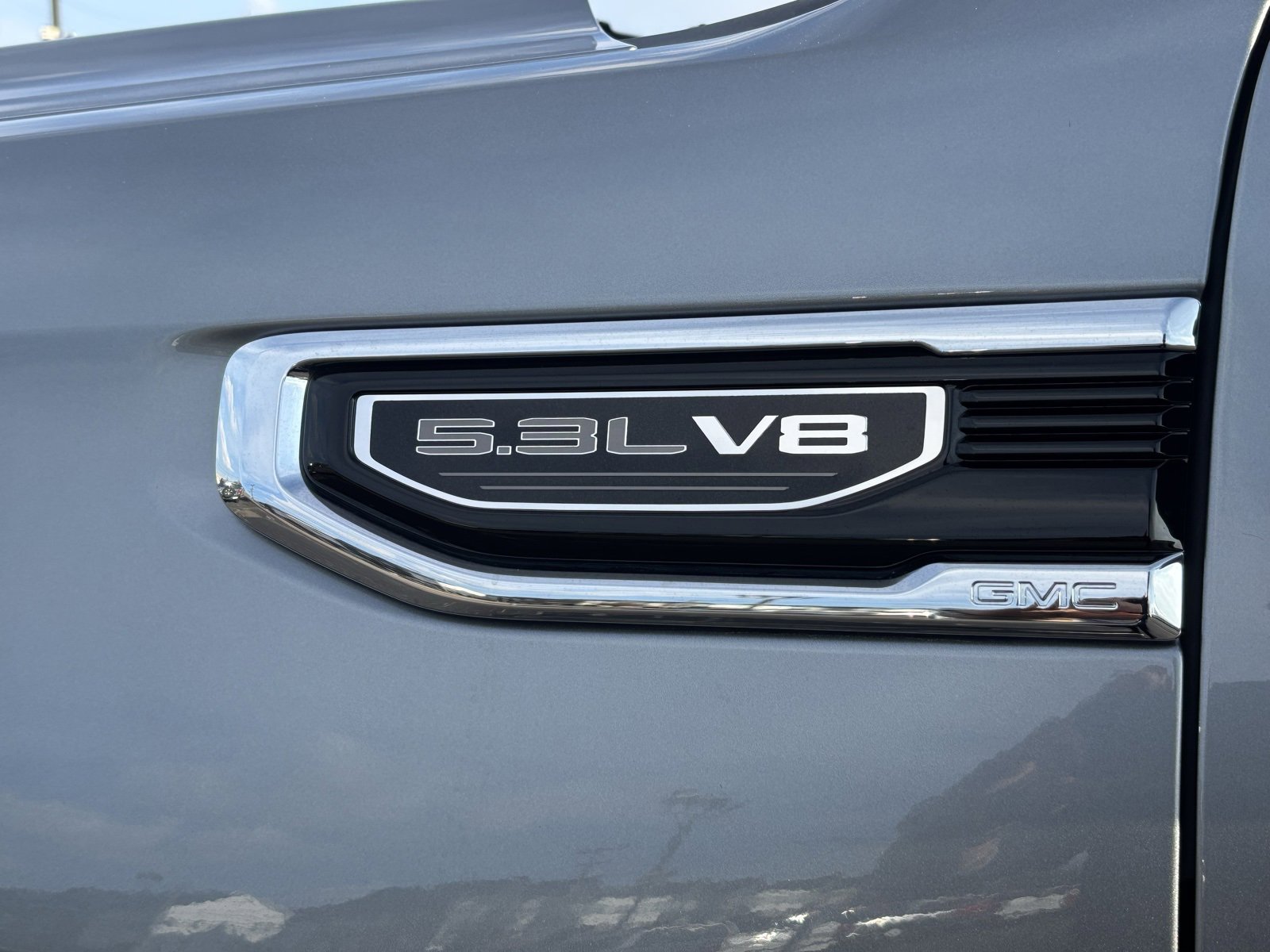 Used 2025 GMC Sierra 1500 SLT w/ X31 Off-Road Package image 22