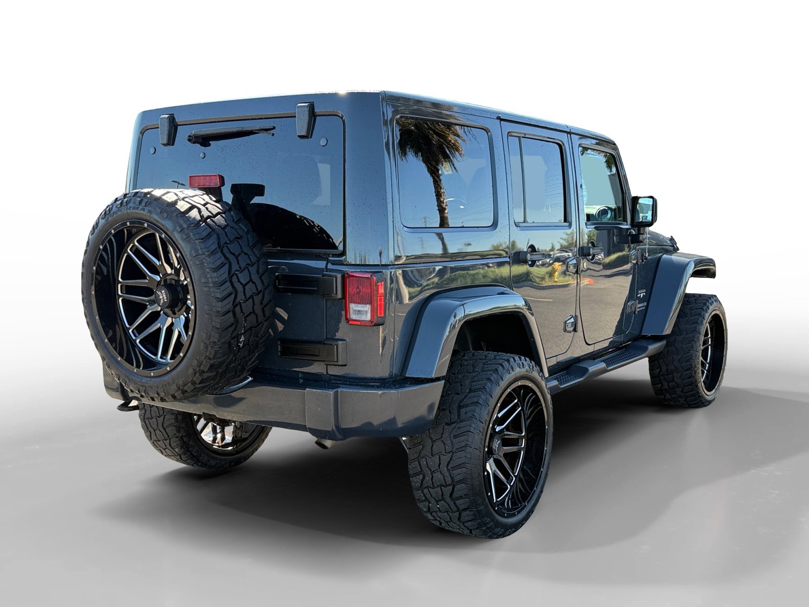 Used 2017 Jeep Wrangler Unlimited Sahara w/ Connectivity Group image 5