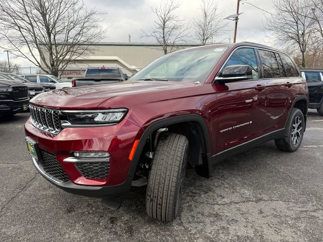 New 2025 Jeep Grand Cherokee Limited w/ MOPAR Finishing Package image 3
