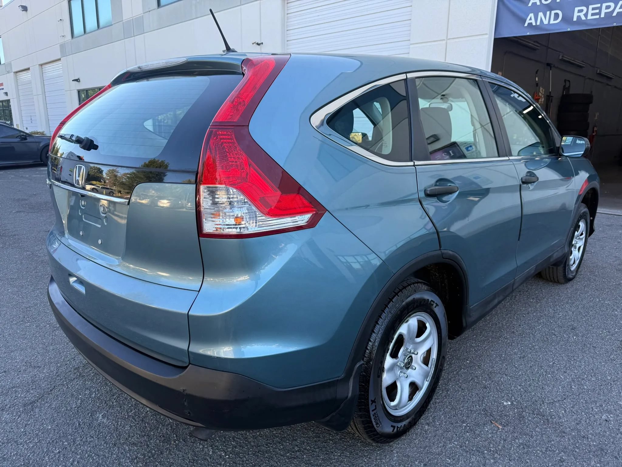 Used 2013 Honda CR-V LX image 12