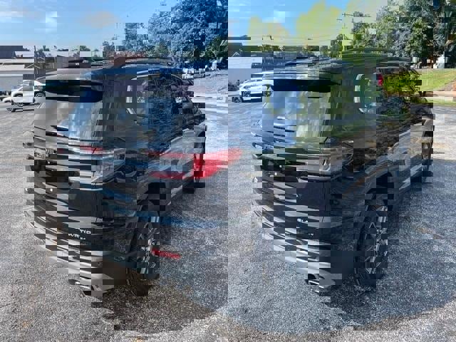 New 2026 GMC Acadia Elevation image 5