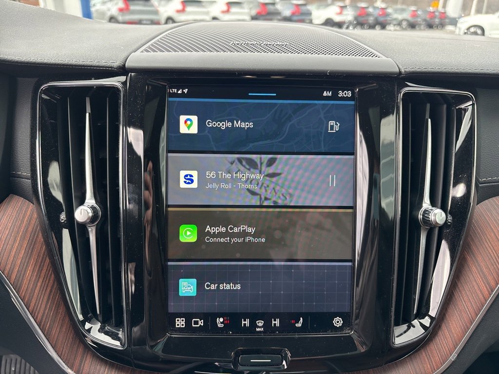 Certified 2024 Volvo XC60 B5 Ultimate w/ Protection Package Premier image 21