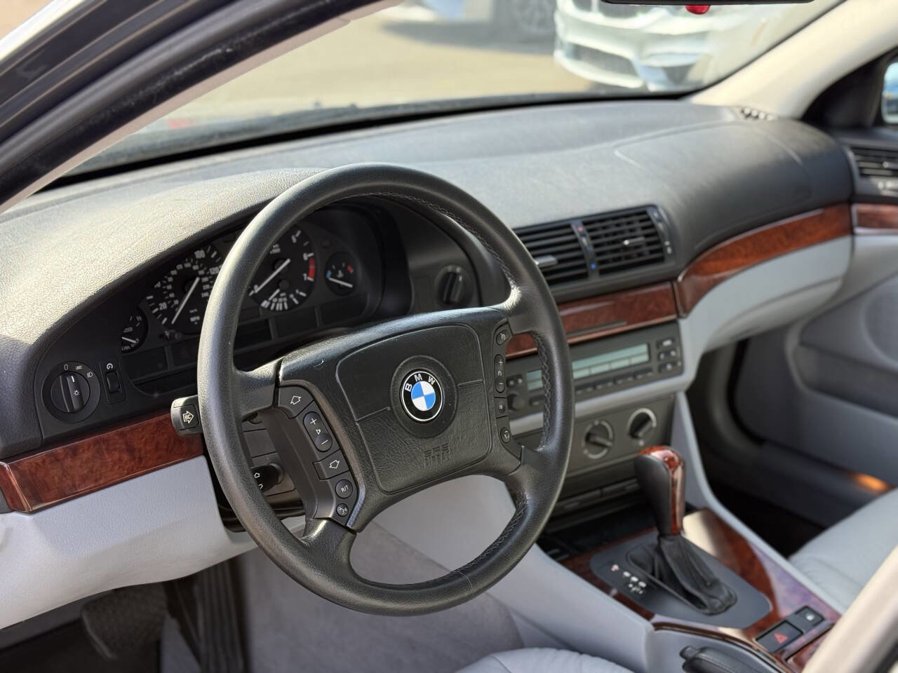 Used 2001 BMW 525i Sedan RWD image 12
