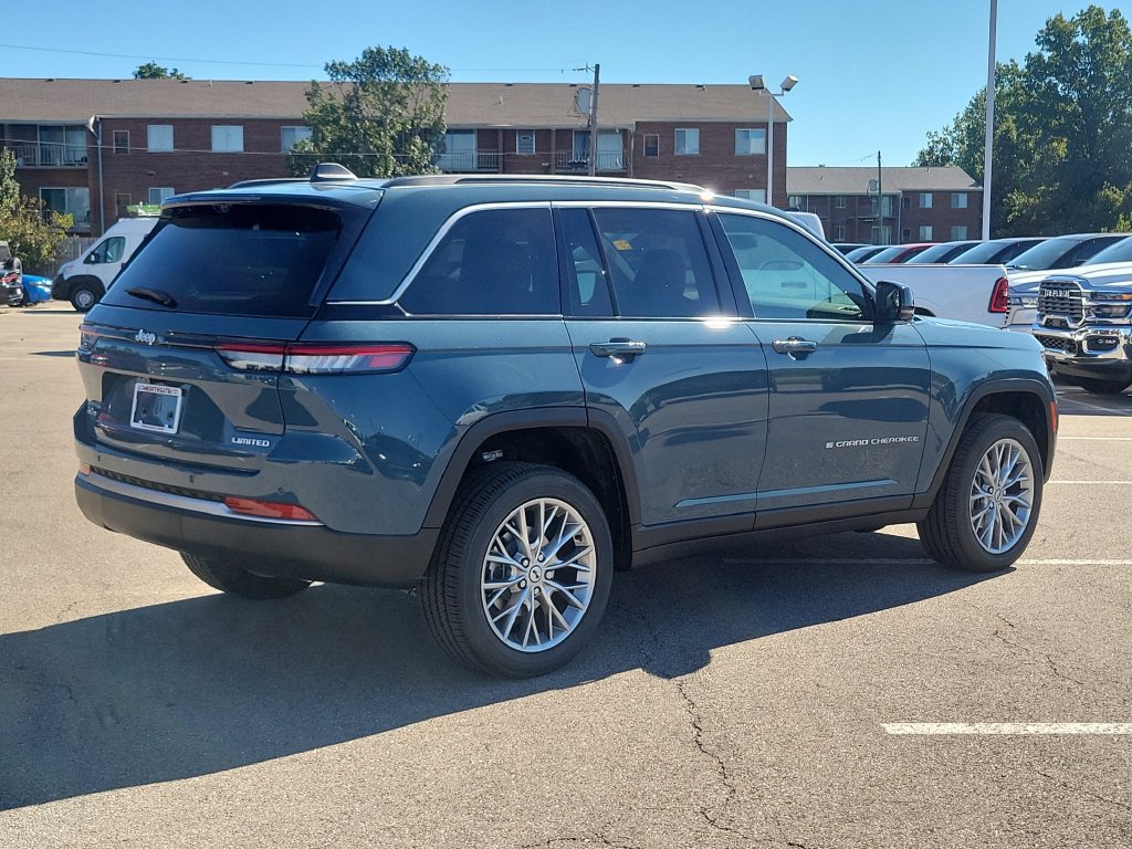 New 2027 Jeep Grand Cherokee Limited AWD/4WD image 4