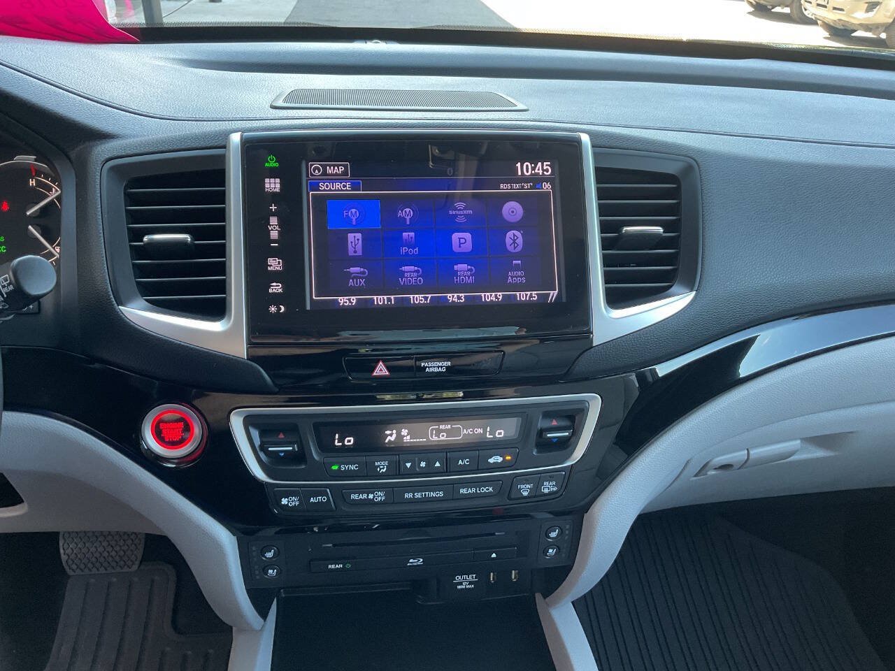 Used 2016 Honda Pilot Elite image 28