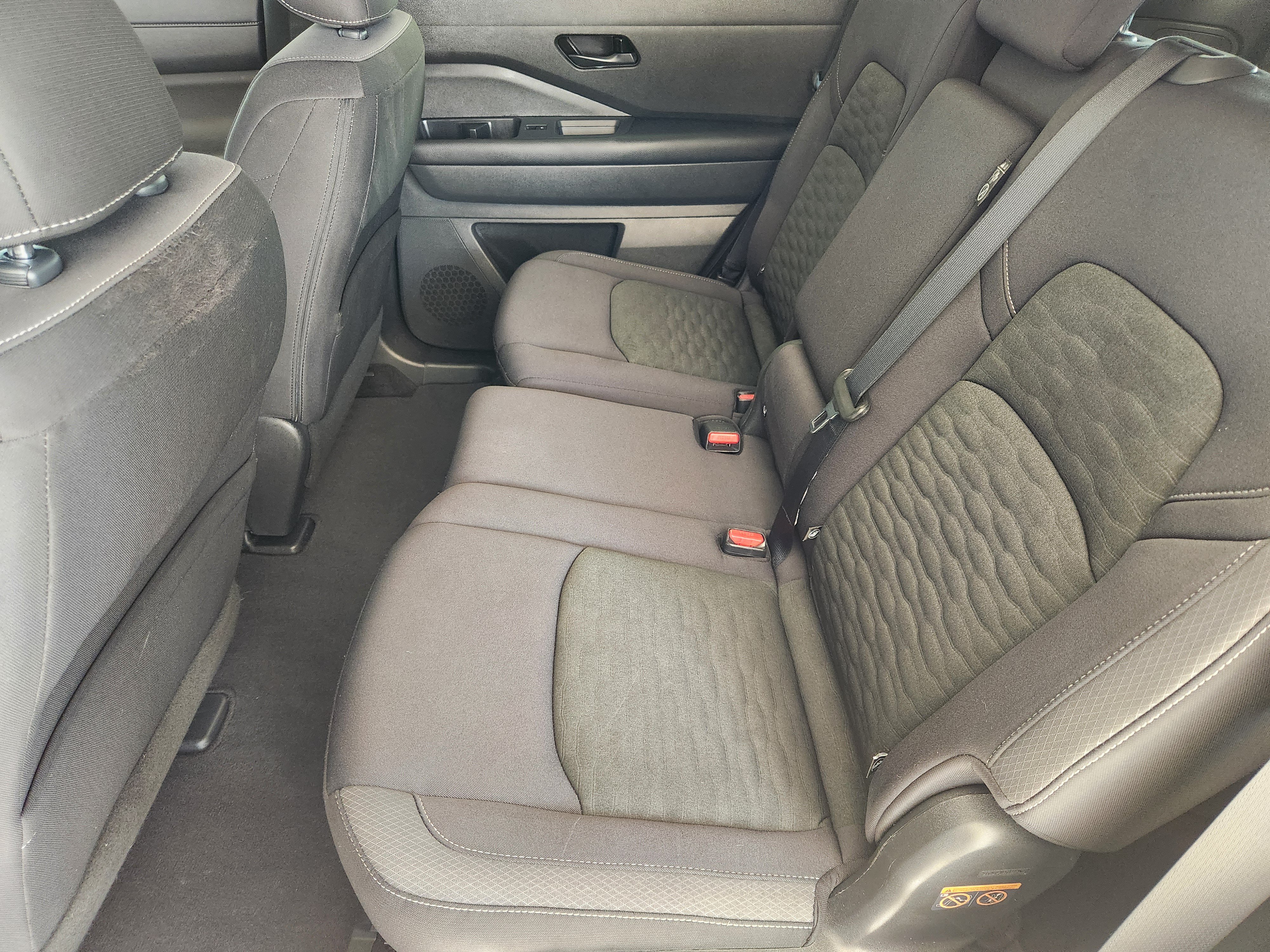 Used 2025 Nissan Pathfinder SV AWD/4WD image 30