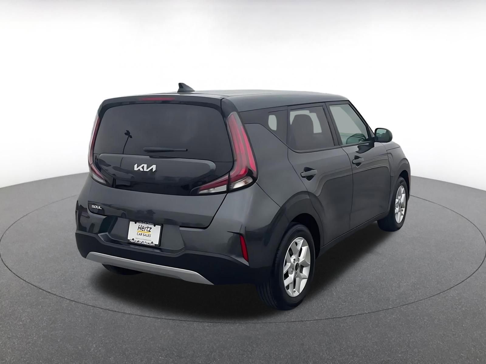 Used 2025 Kia Soul LX w/ LX Technology Package image 15