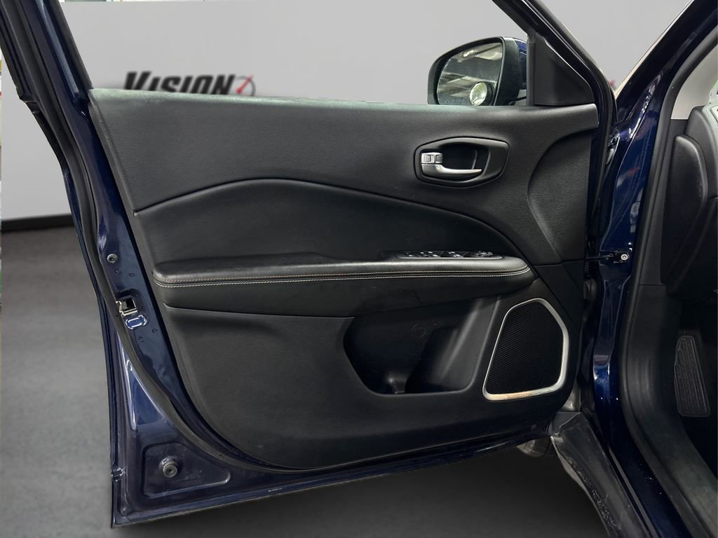 Used 2020 Jeep Compass Latitude w/ Popular Equipment Group image 23