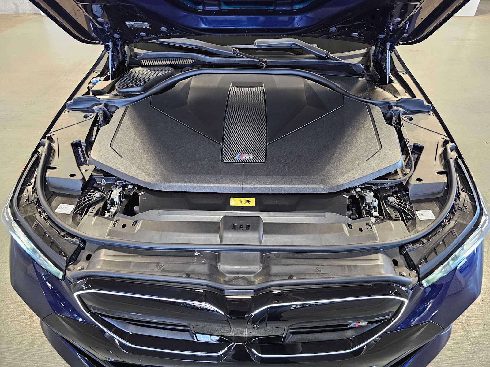 New 2026 BMW i5 M60 w/ Executive Package AWD/4WD image 9