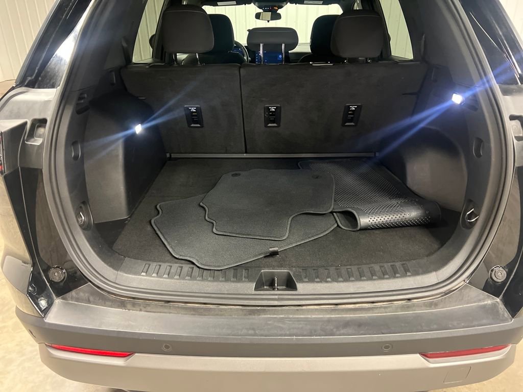 Certified 2025 Chevrolet Equinox LT AWD/4WD image 11