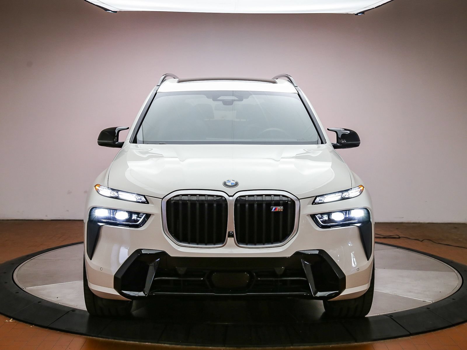 Certified 2024 BMW X7 M60i AWD/4WD image 2