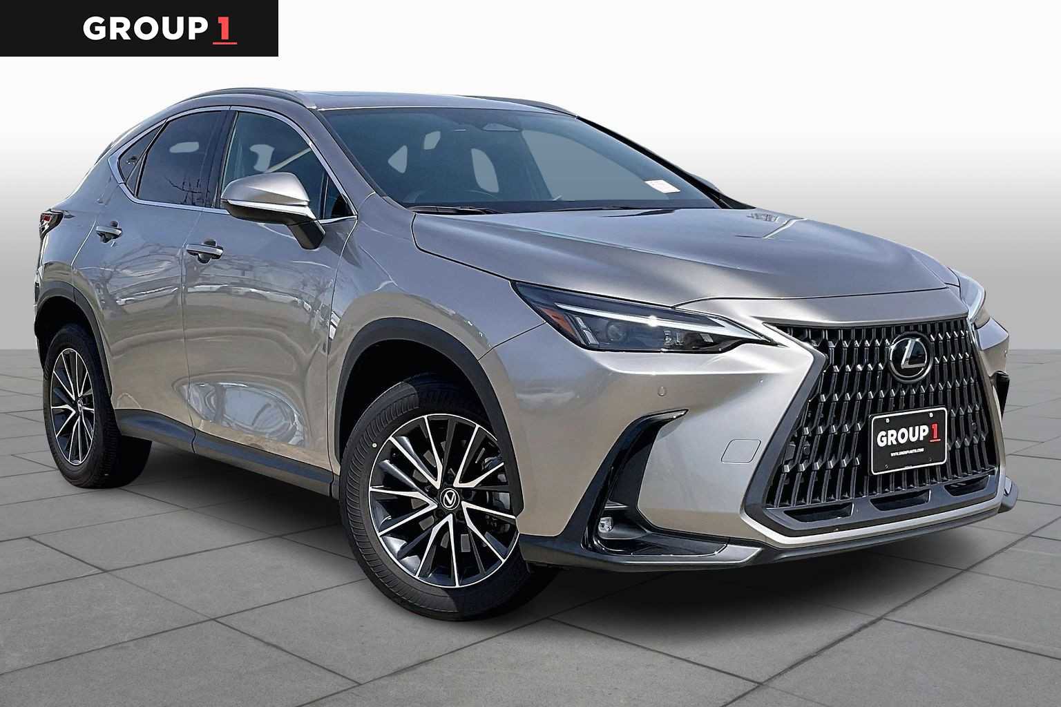 Used 2024 Lexus NX 250 Premium image 3