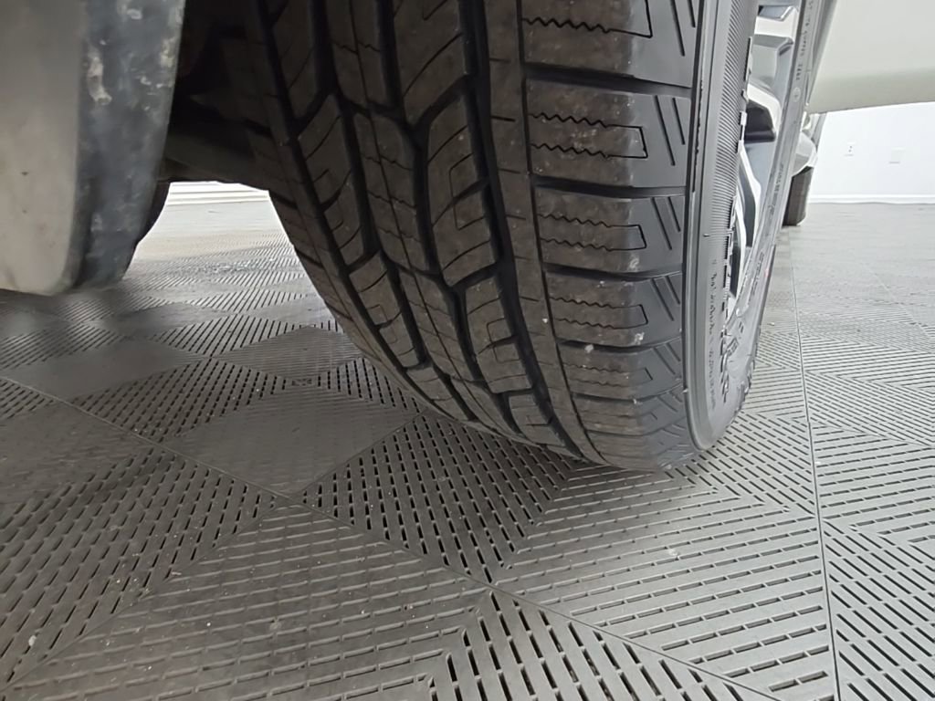 Used 2020 Nissan Armada SL w/ Premium Package image 51