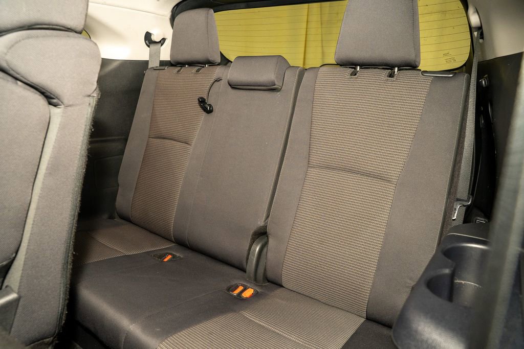 Used 2024 Toyota Highlander LE image 10