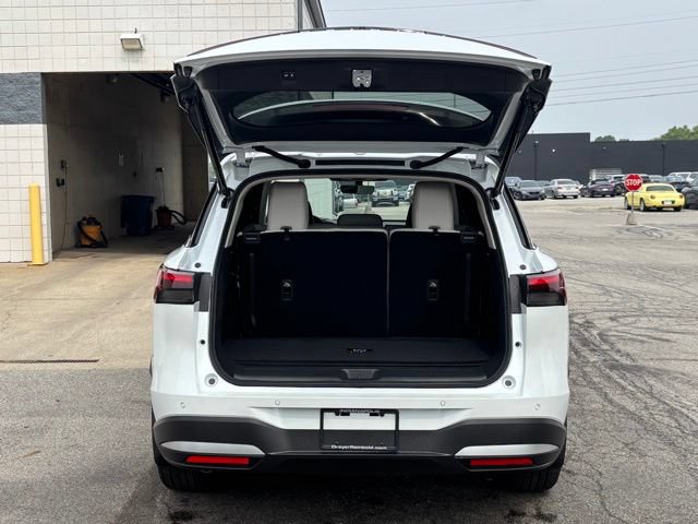 New 2027 INFINITI QX60 Luxe w/ Cargo Package AWD/4WD image 31