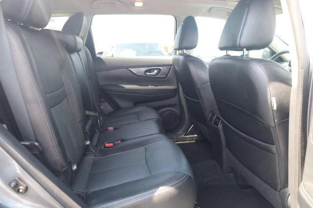 Used 2016 Nissan Rogue SL w/ SL Premium Package AWD/4WD image 22