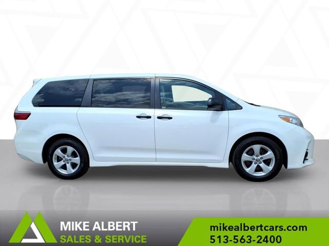 Used 2020 Toyota Sienna L image 8