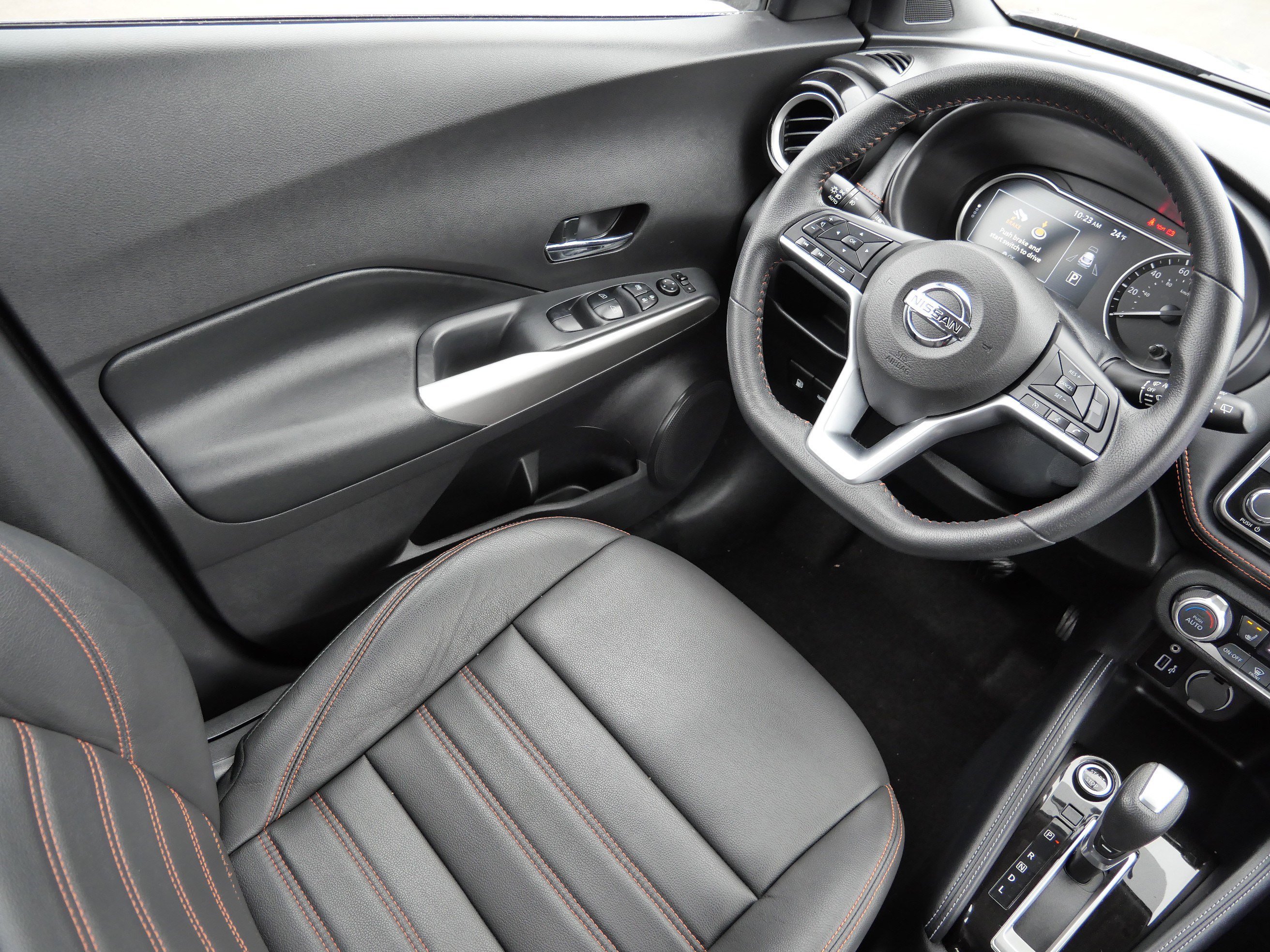 Used 2019 Nissan Kicks SR w/ SR Premium Package image 9