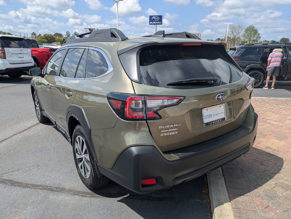 Certified 2025 Subaru Outback Premium image 7