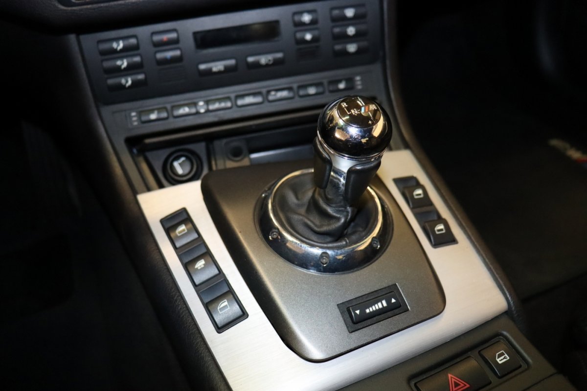 Used 2005 BMW M3 Convertible RWD image 3