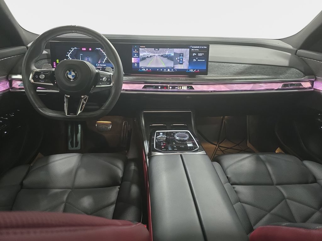 Used 2024 BMW 740i RWD image 9