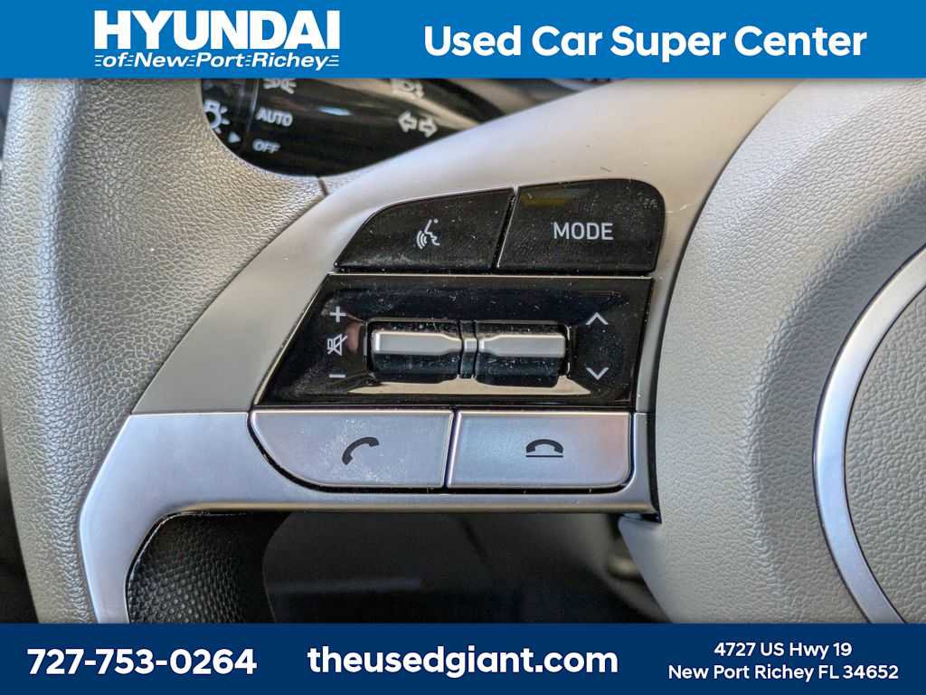 Used 2023 Hyundai Elantra SEL w/ Preferred Accessory Package image 24