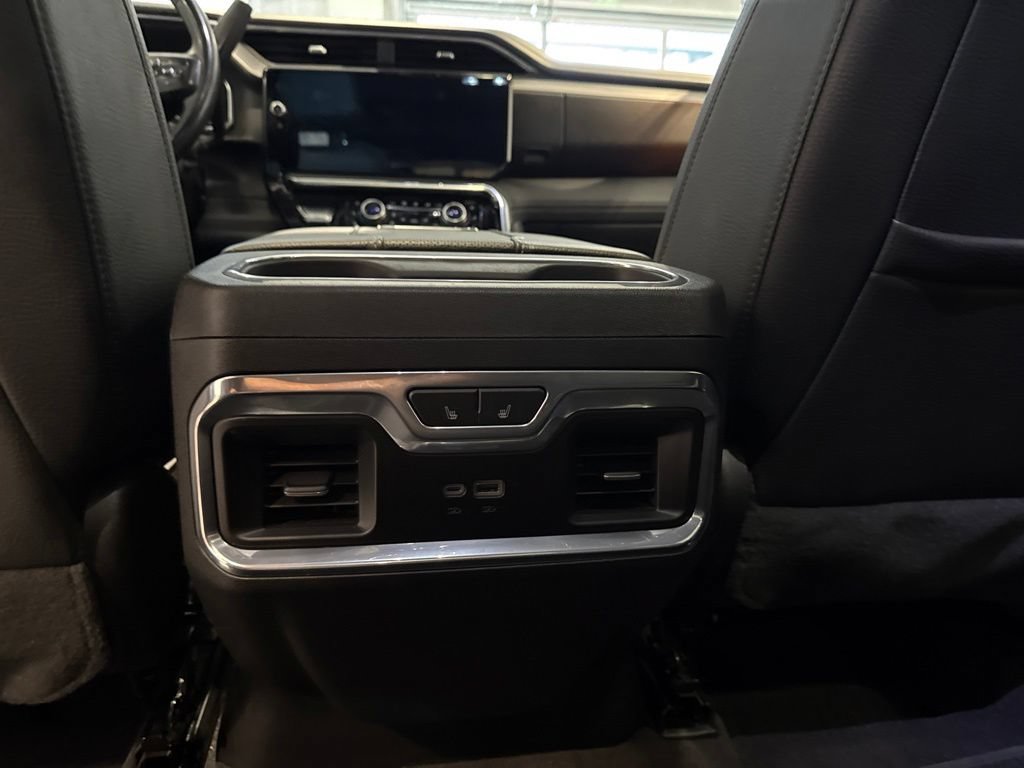 Used 2024 GMC Sierra 3500 Denali w/ Denali Reserve Package AWD/4WD image 23