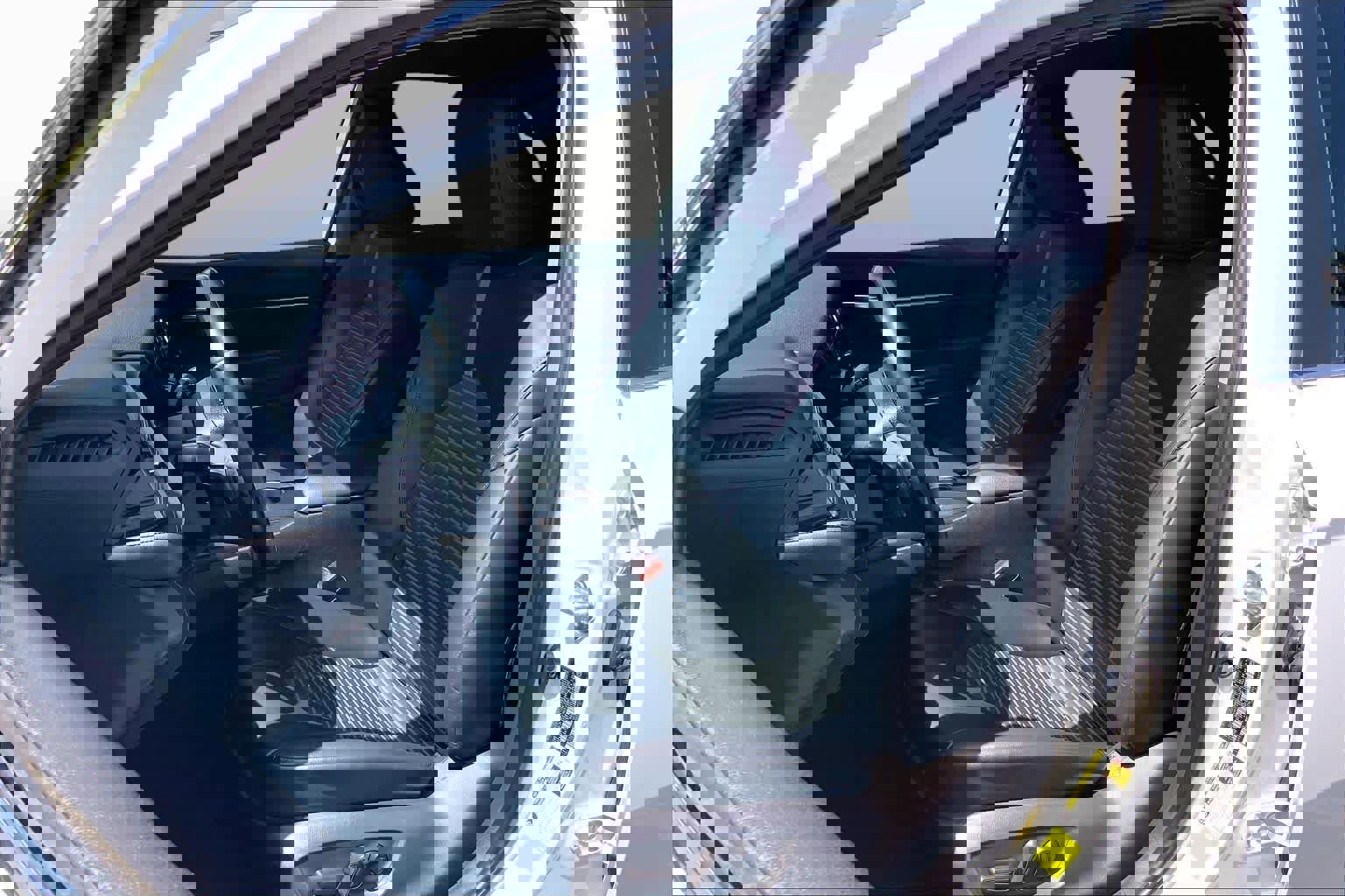 Used 2021 Toyota Camry SE FWD image 7