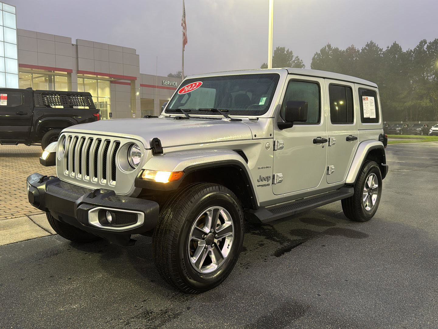 Used 2022 Jeep Wrangler Unlimited Sahara w/ Cold Weather Group image 2