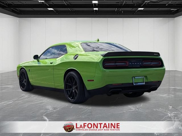 Used 2015 Dodge Challenger SRT Hellcat RWD image 3