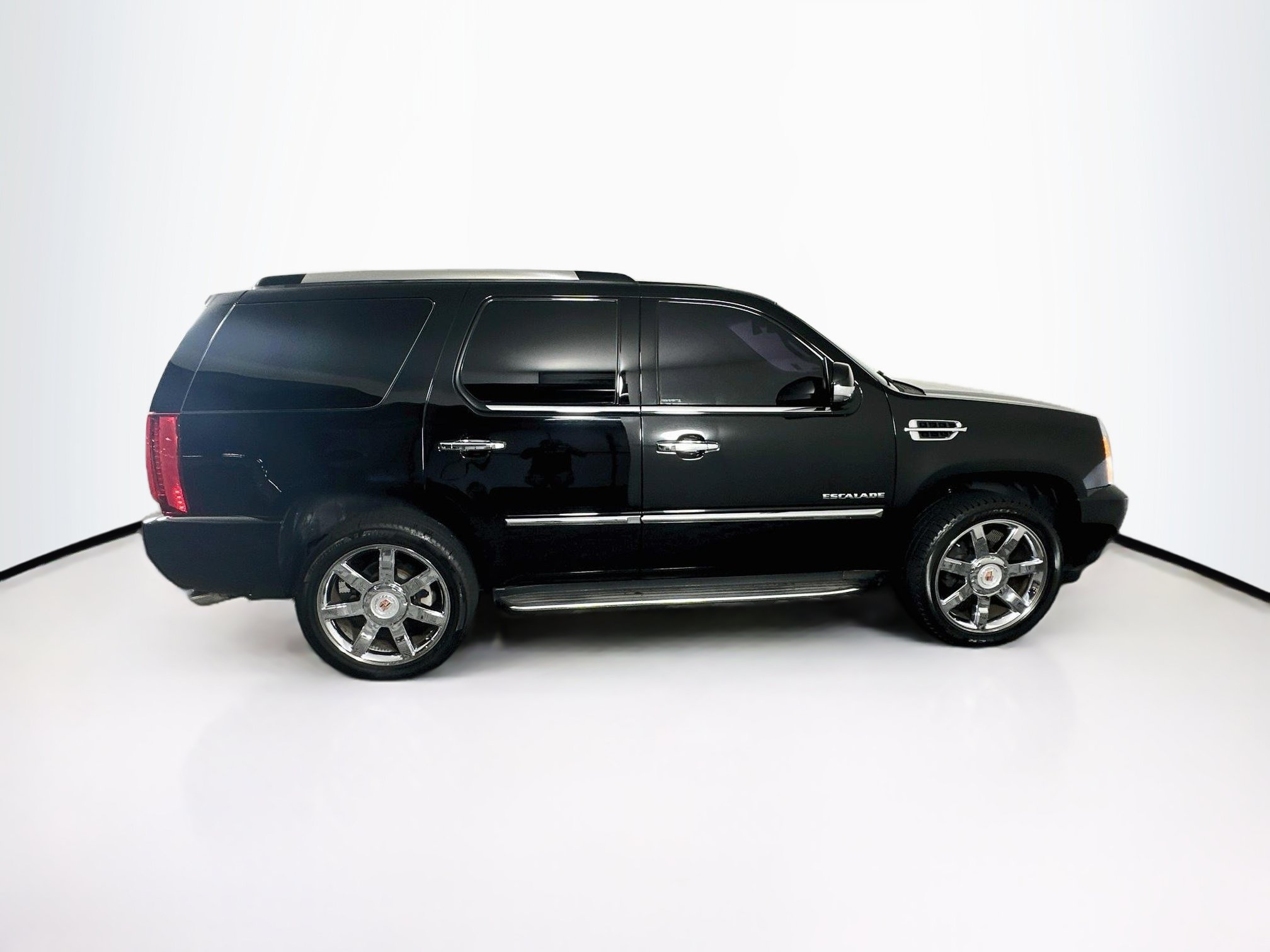 Used 2014 Cadillac Escalade Luxury RWD image 10